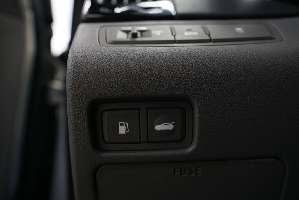 Used 2012 Hyundai Sonata Limited FWD image 21
