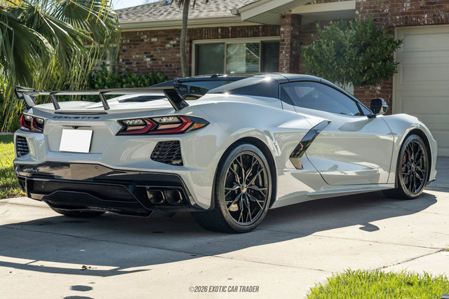 Used 2023 Chevrolet Corvette Stingray Preferred Conv w/ Z51 Performance Package RWD image 18