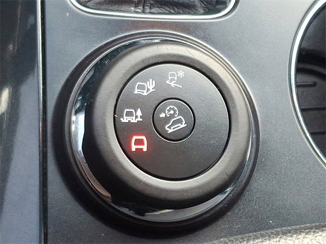 Used 2018 Ford Explorer XLT w/ Equipment Group 202A image 27