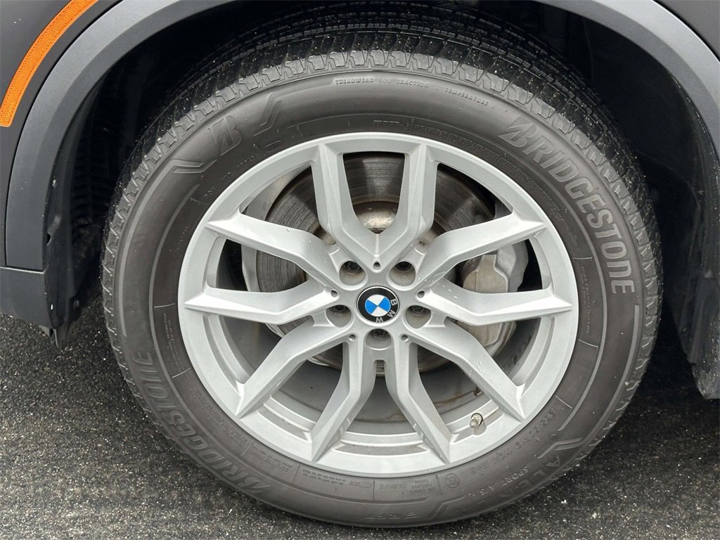 Used 2022 BMW X5 xDrive40i w/ Executive Package image 11