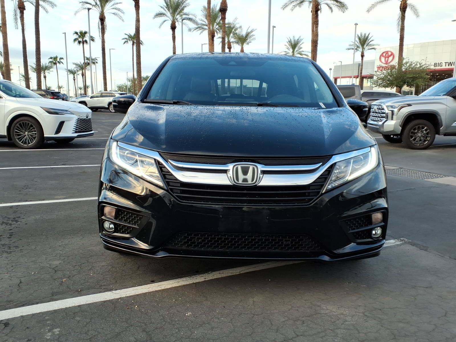 Used 2018 Honda Odyssey EX image 2