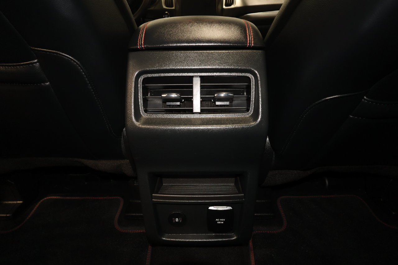 Used 2024 Ford Edge ST-Line AWD/4WD image 29