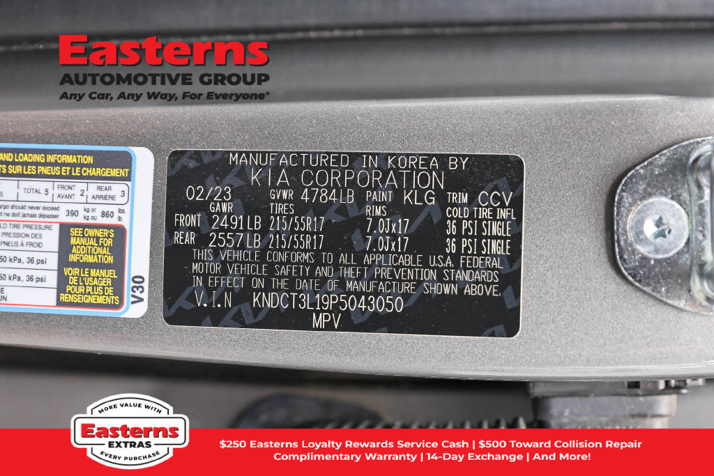 Used 2023 Kia Niro Wave w/ Wave Preserve Package FWD image 39
