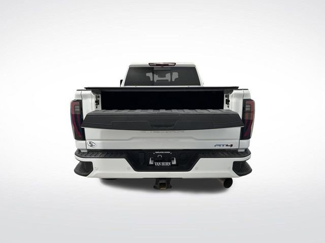Used 2024 GMC Sierra 2500 AT4 w/ AT4 Preferred Package image 17
