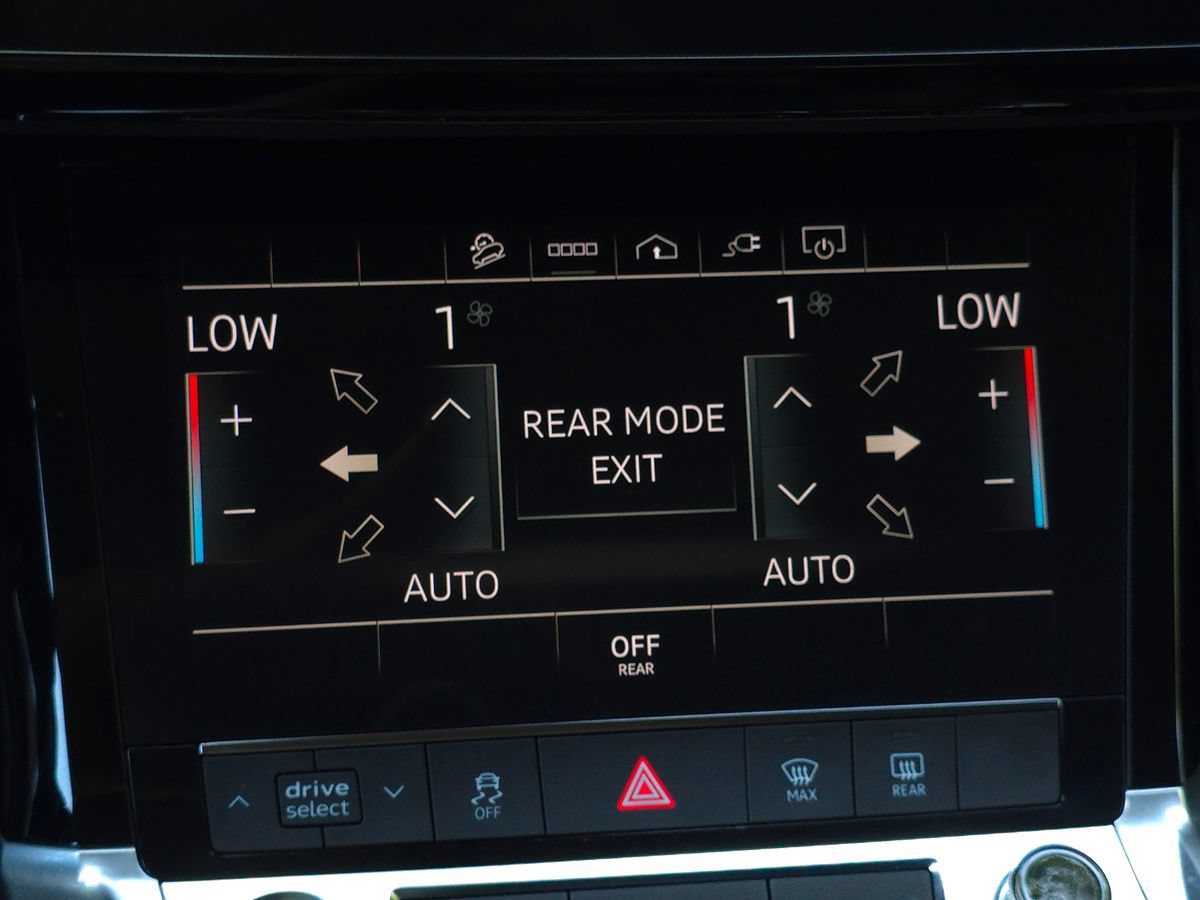 Used 2024 Audi Q8 e-tron Premium AWD/4WD image 34