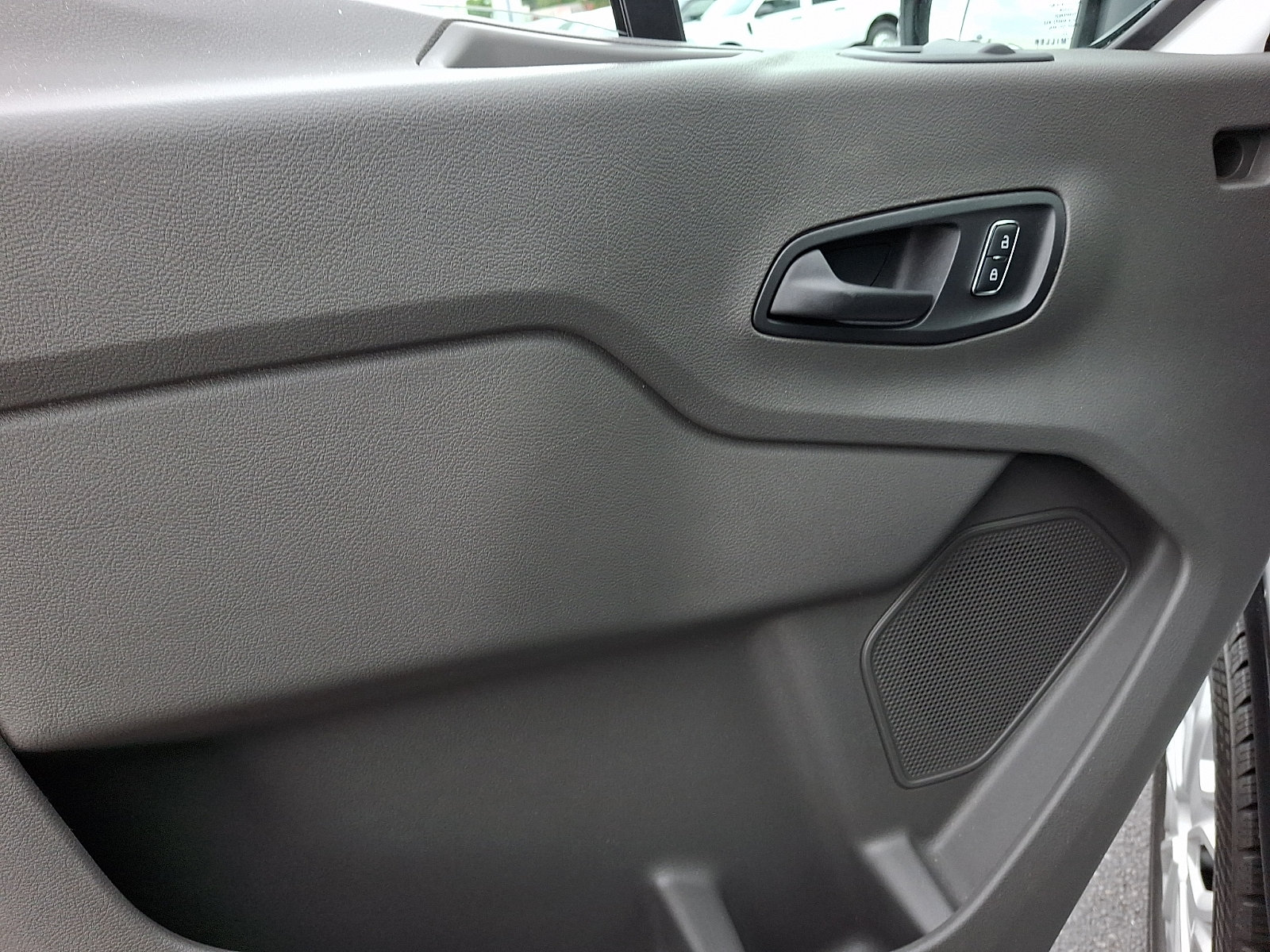 Used 2022 Ford E-Transit 148 High Roof Extended w/ Load Area Protection Package RWD image 13