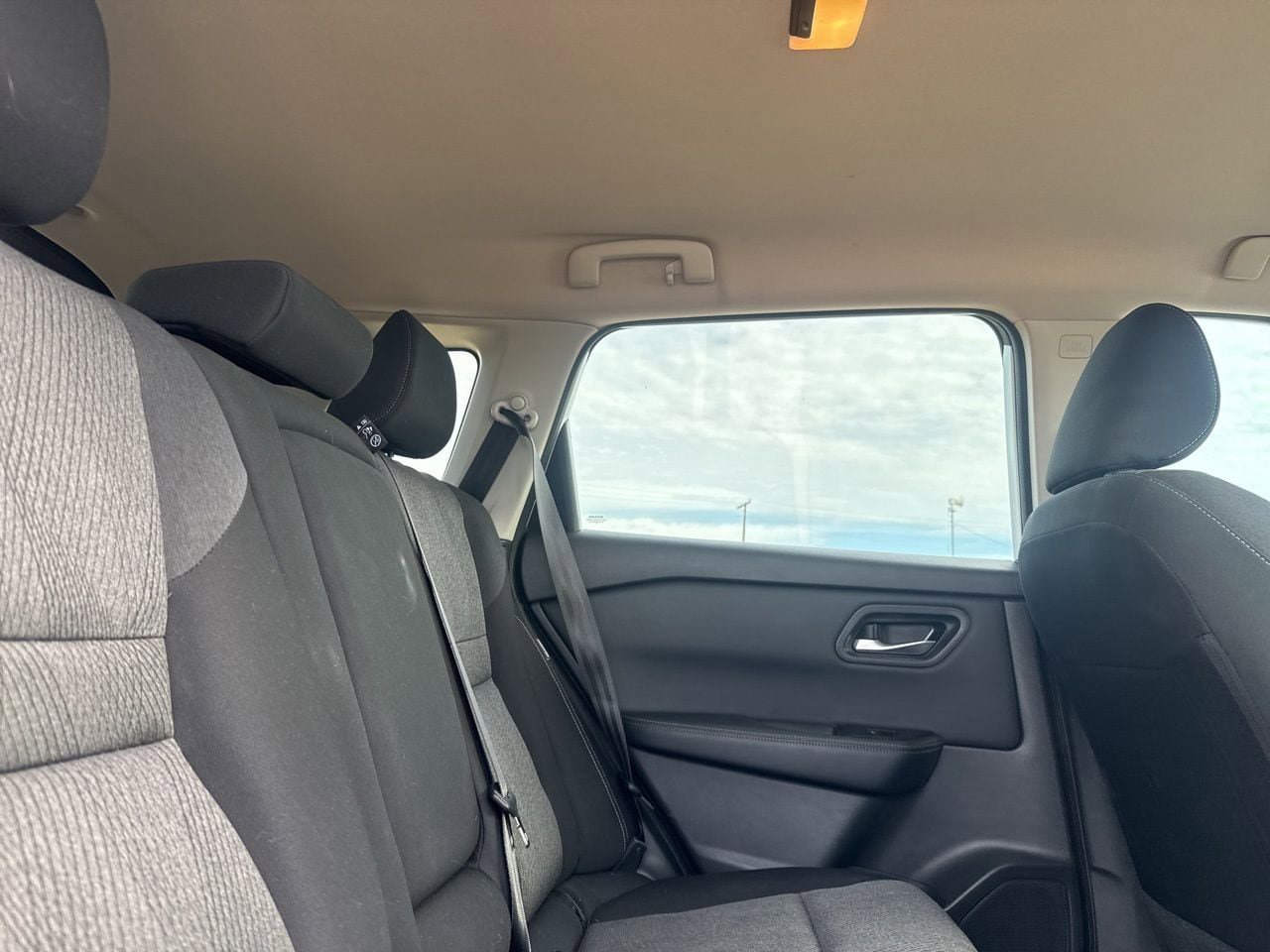 Certified 2024 Nissan Rogue SV FWD image 31
