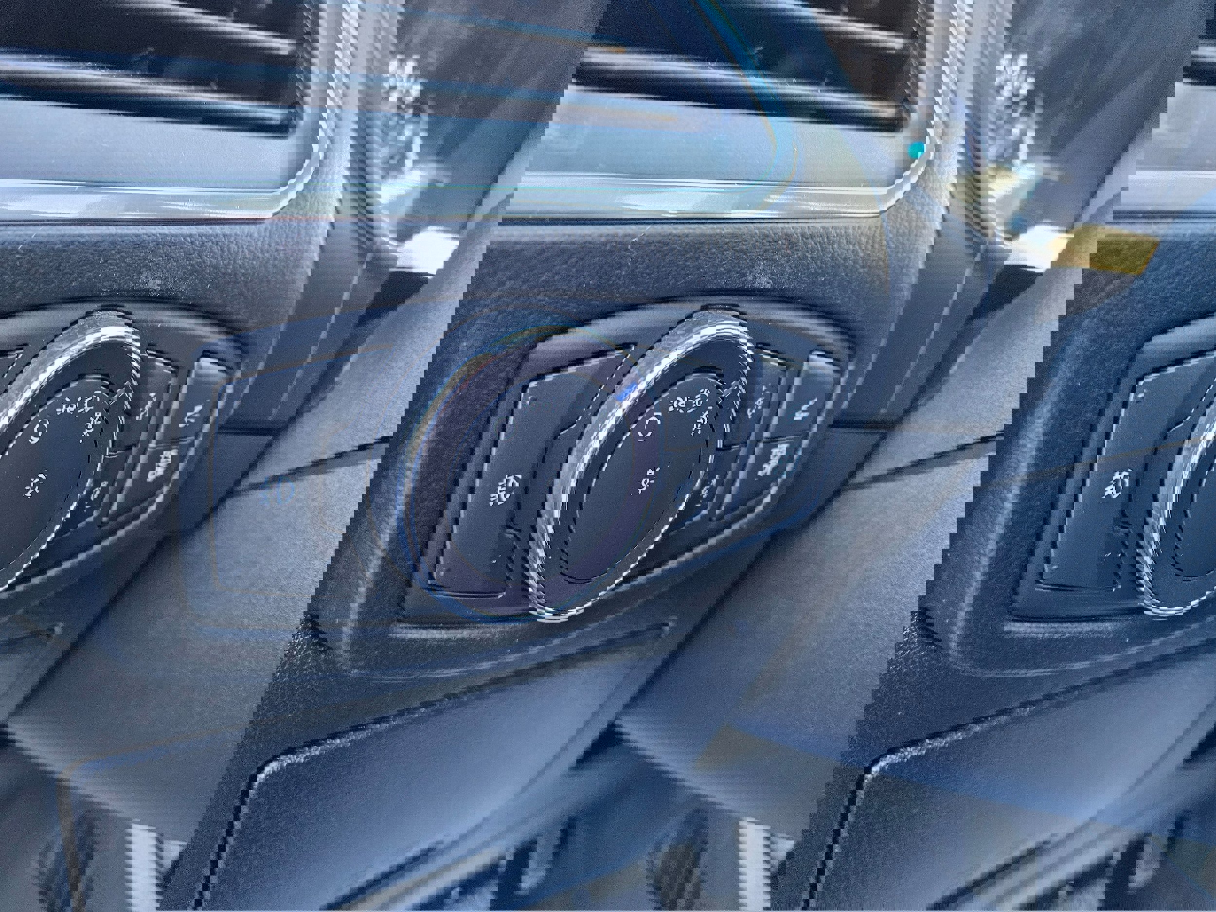 Certified 2022 Ford Edge Titanium w/ Equipment Group 301A image 19