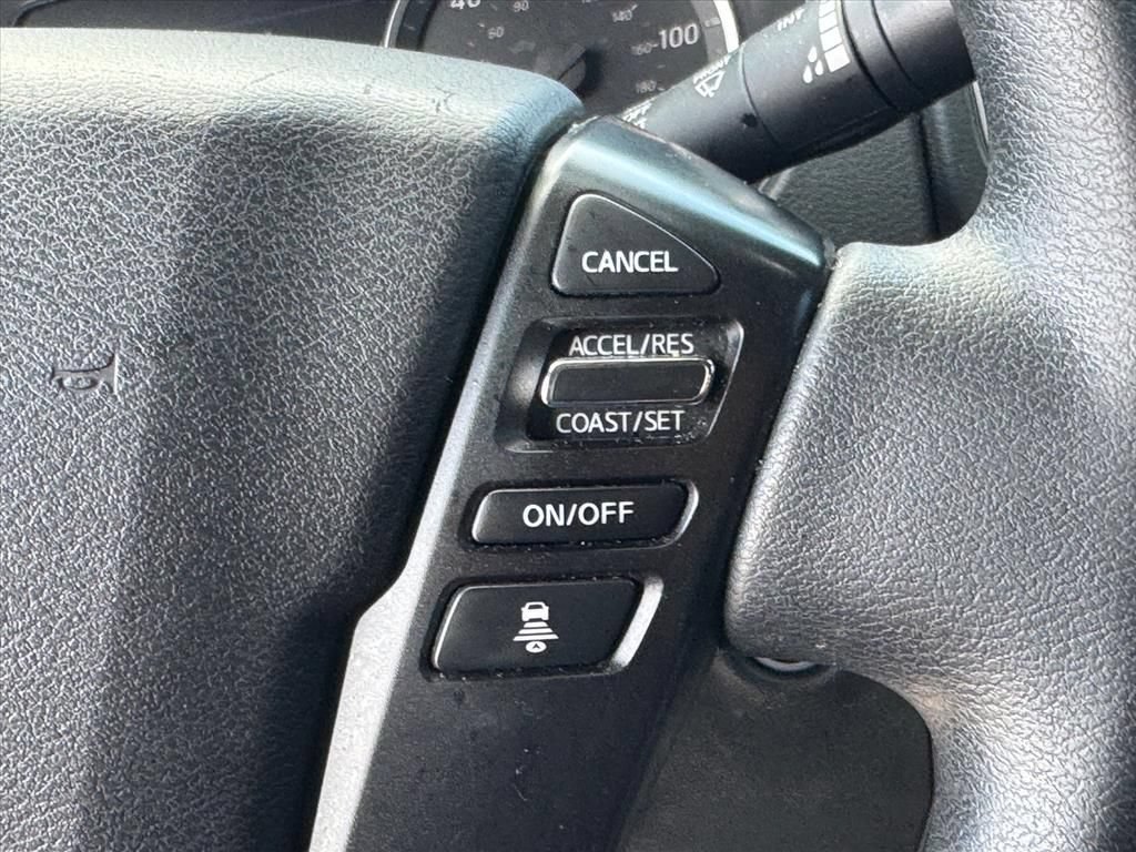 Certified 2025 Nissan Frontier SV RWD image 17