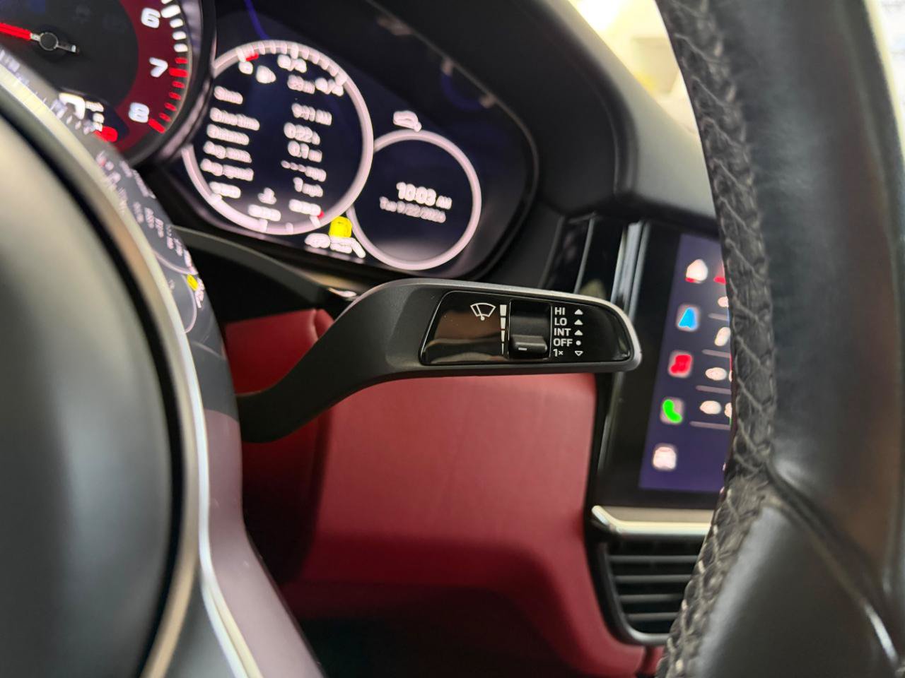 Used 2022 Porsche Cayenne GTS AWD/4WD image 33