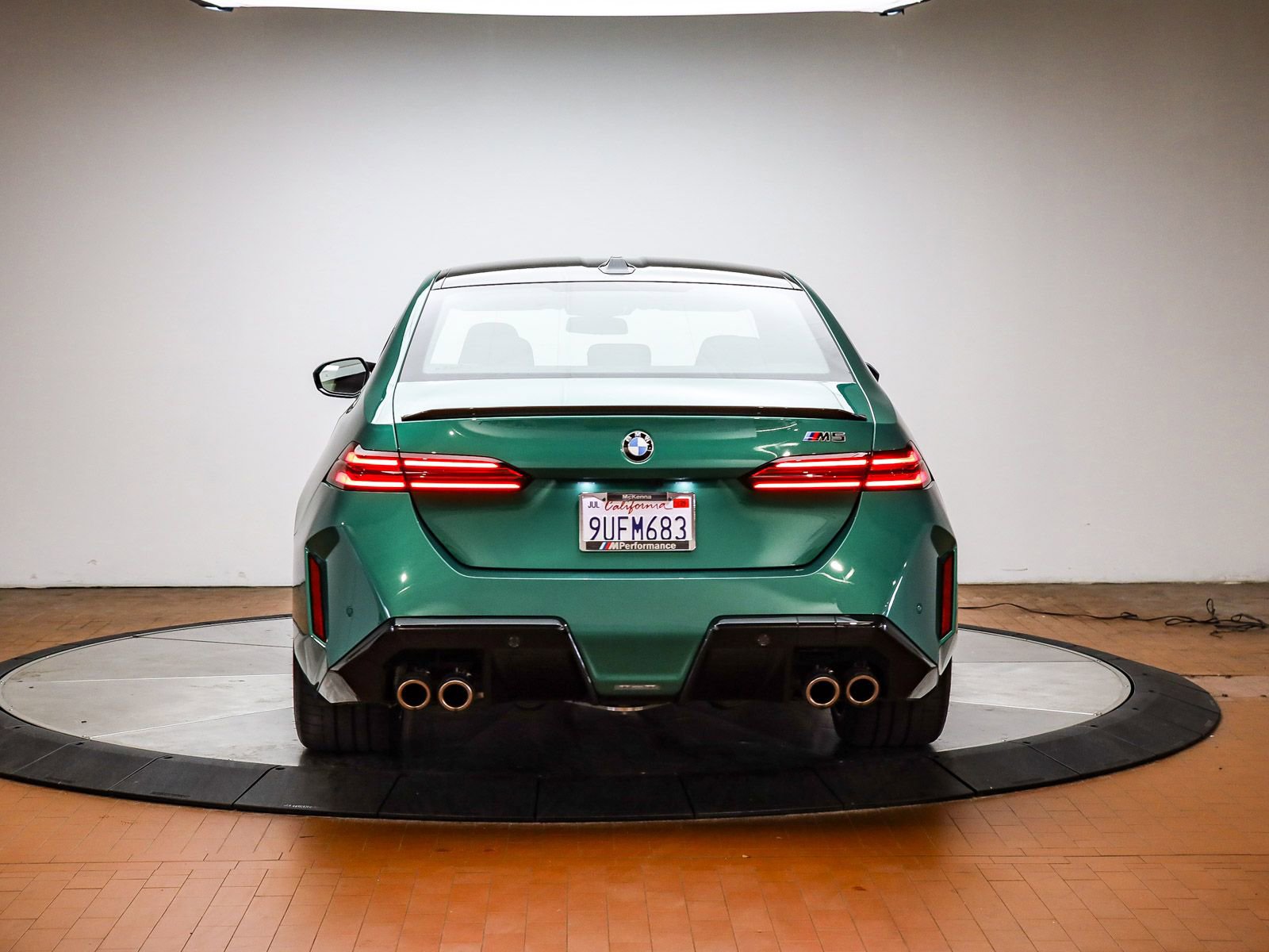 Used 2026 BMW M5 w/ Carbon Package image 3