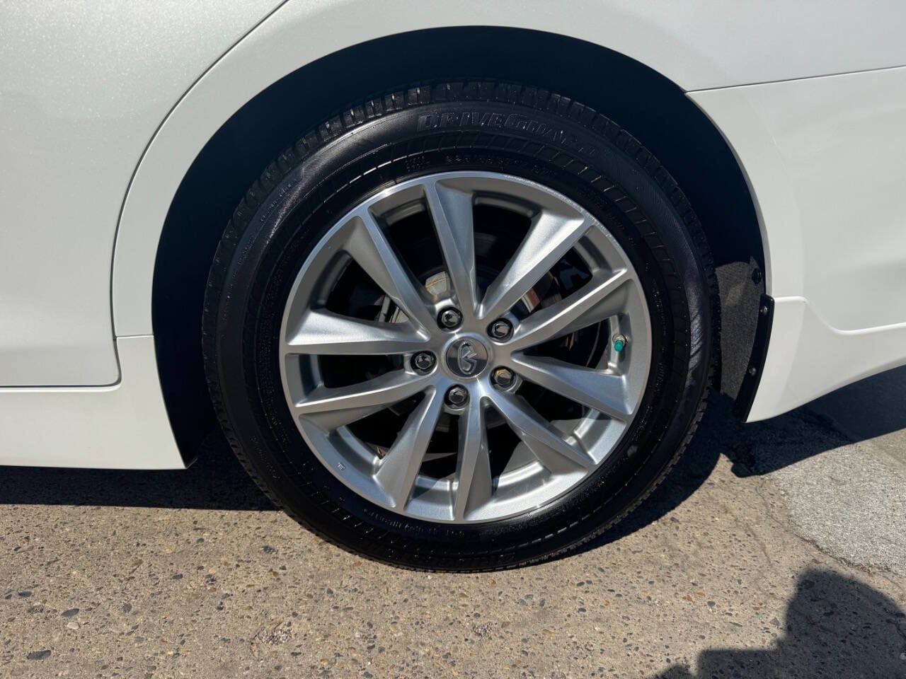 Used 2015 INFINITI Q50 Premium w/ Navigation Package image 9
