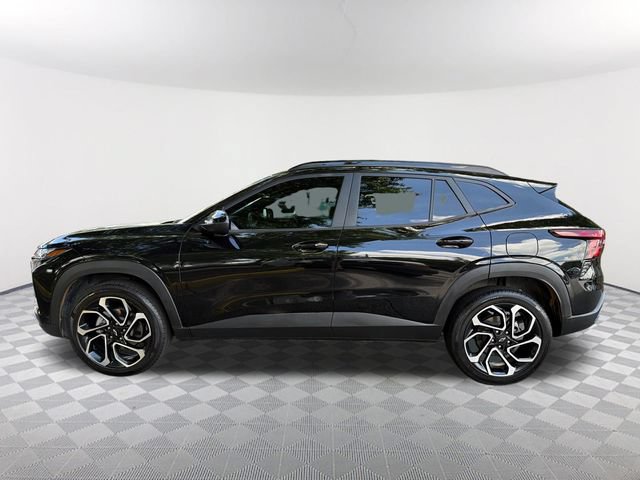 Used 2025 Chevrolet Trax RS w/ Sunroof Package FWD image 8