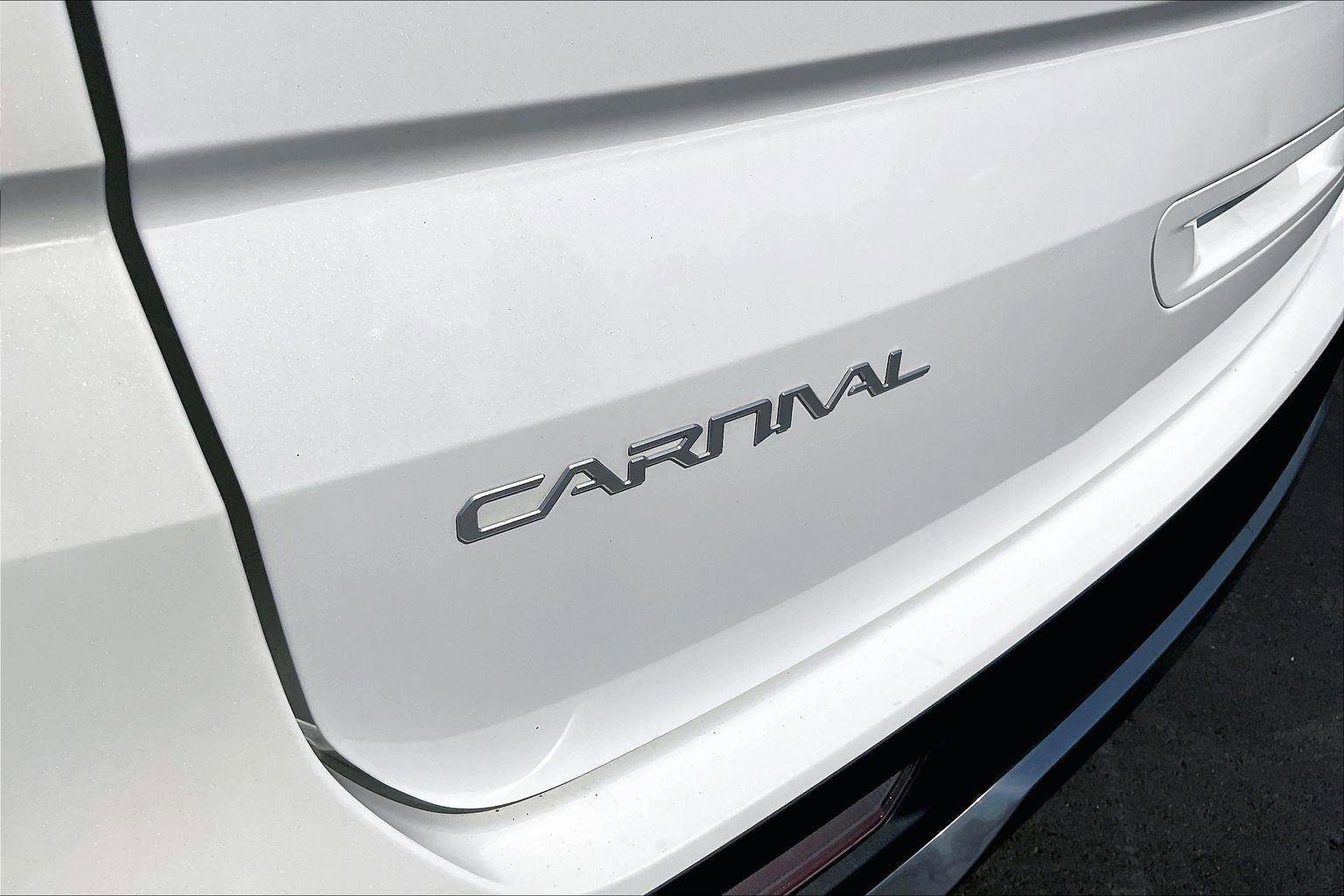 Used 2024 Kia Carnival SX Prestige FWD image 9