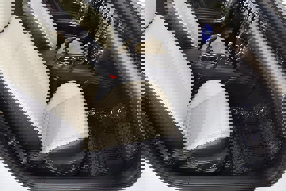 Used 2019 Ford Mustang GT Premium w/ Black Accent Package image 13