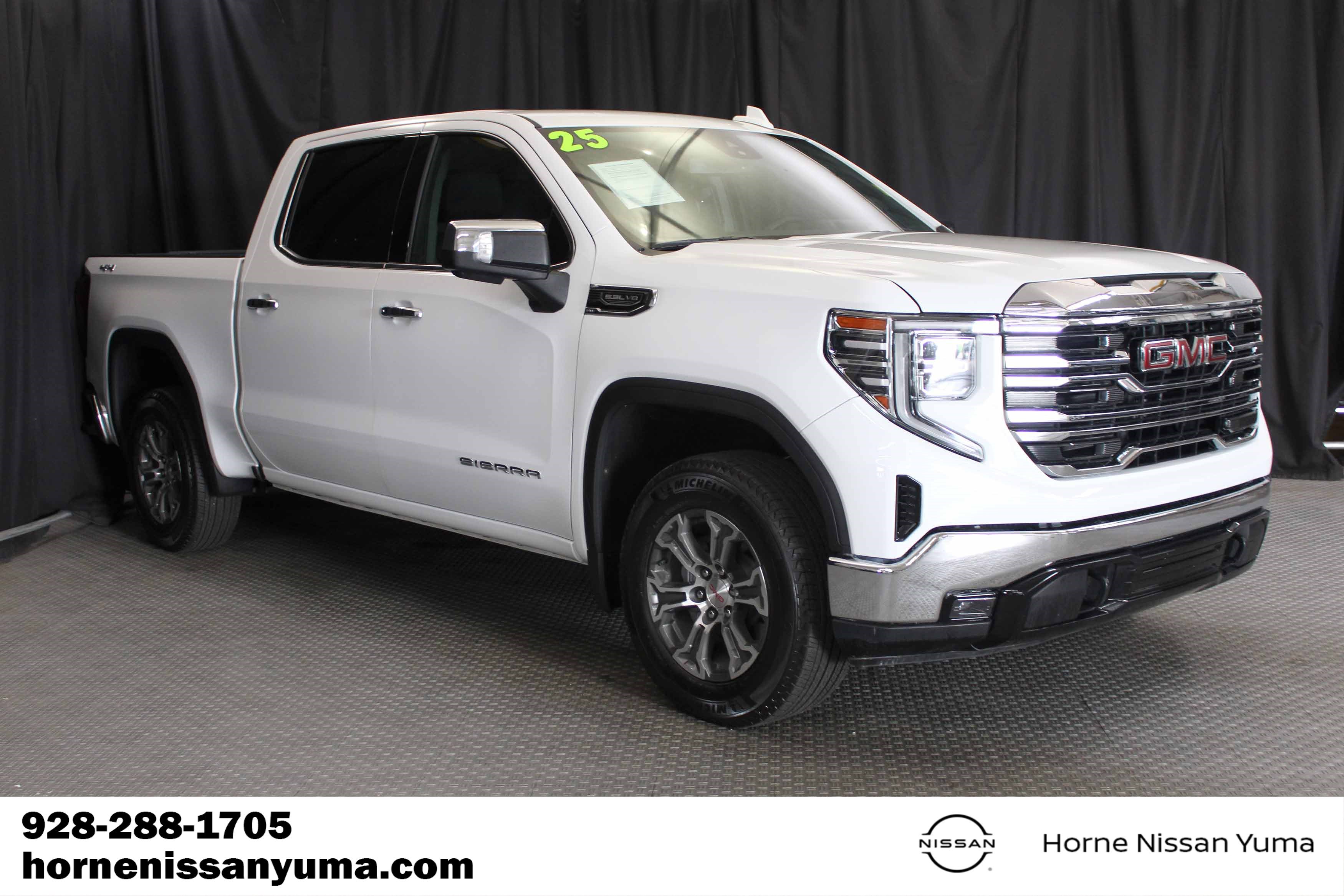 Used 2025 GMC Sierra 1500 SLT AWD/4WD image 1