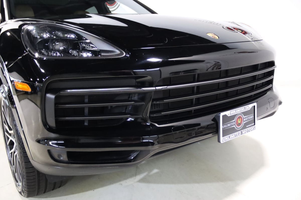 Used 2022 Porsche Cayenne Platinum Edition AWD/4WD image 28