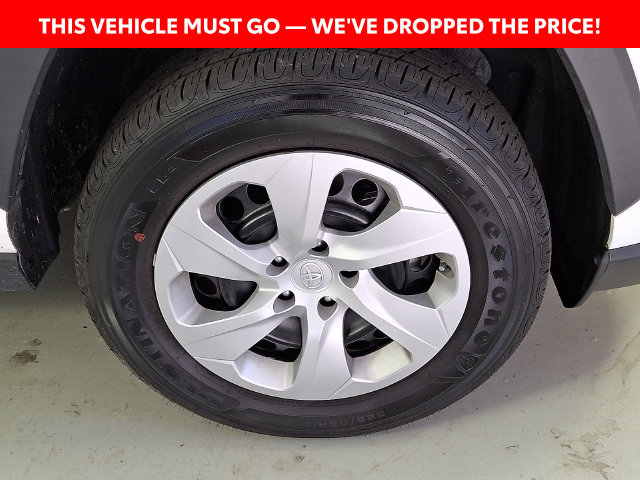 Used 2023 Toyota RAV4 LE FWD image 9