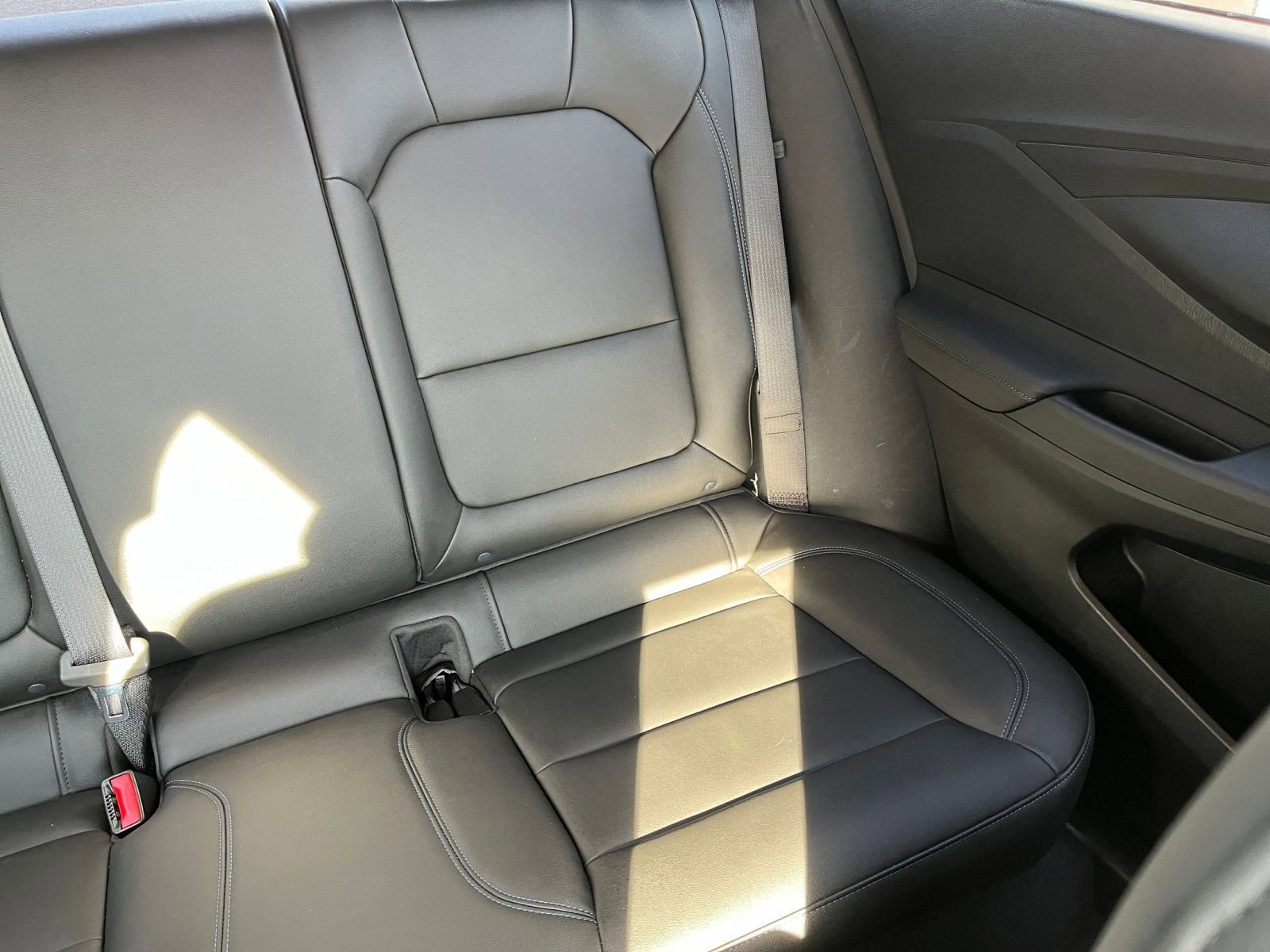 Used 2025 Buick Envista Sport Touring image 34