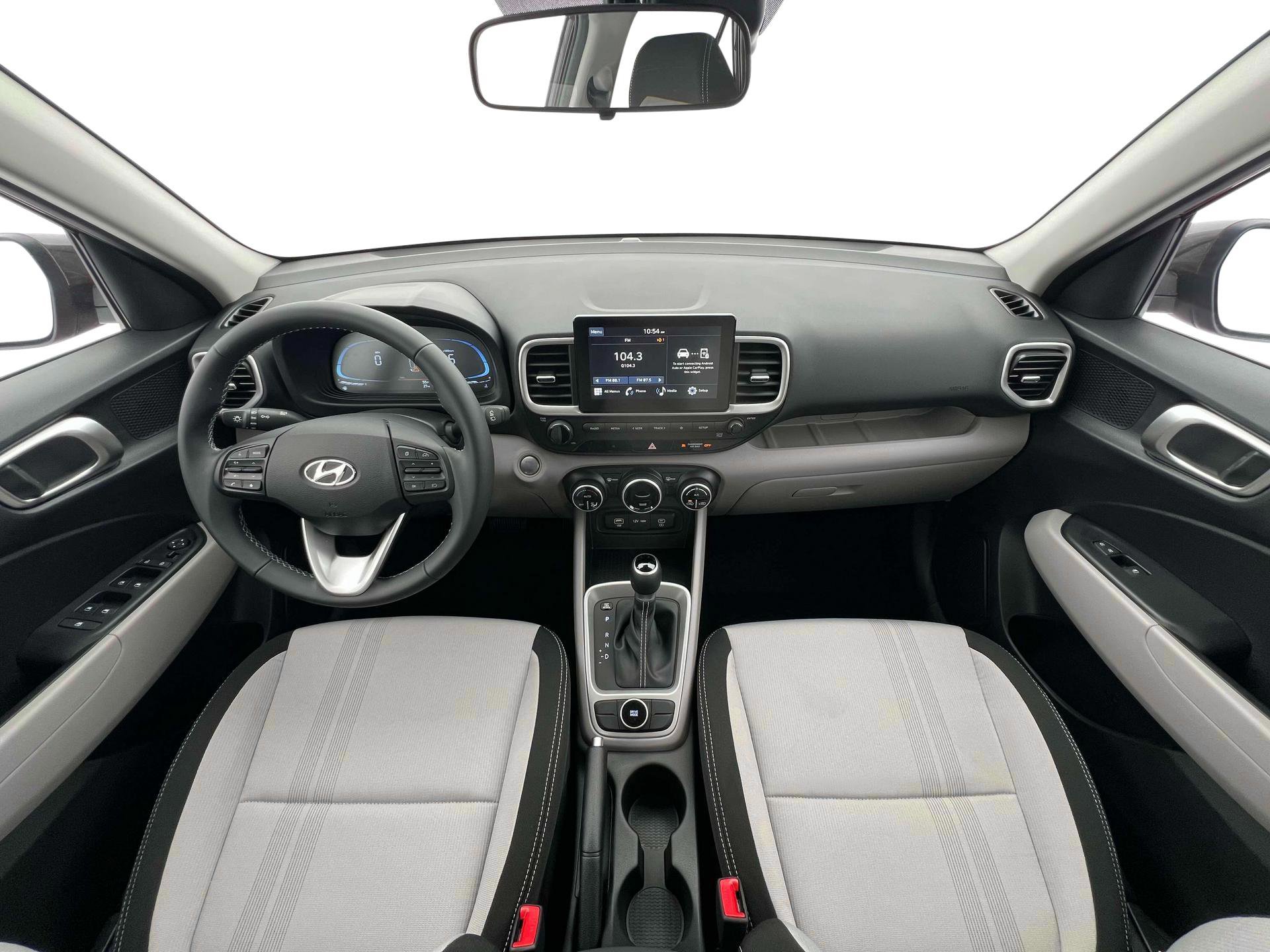 Certified 2025 Hyundai Venue SEL image 13