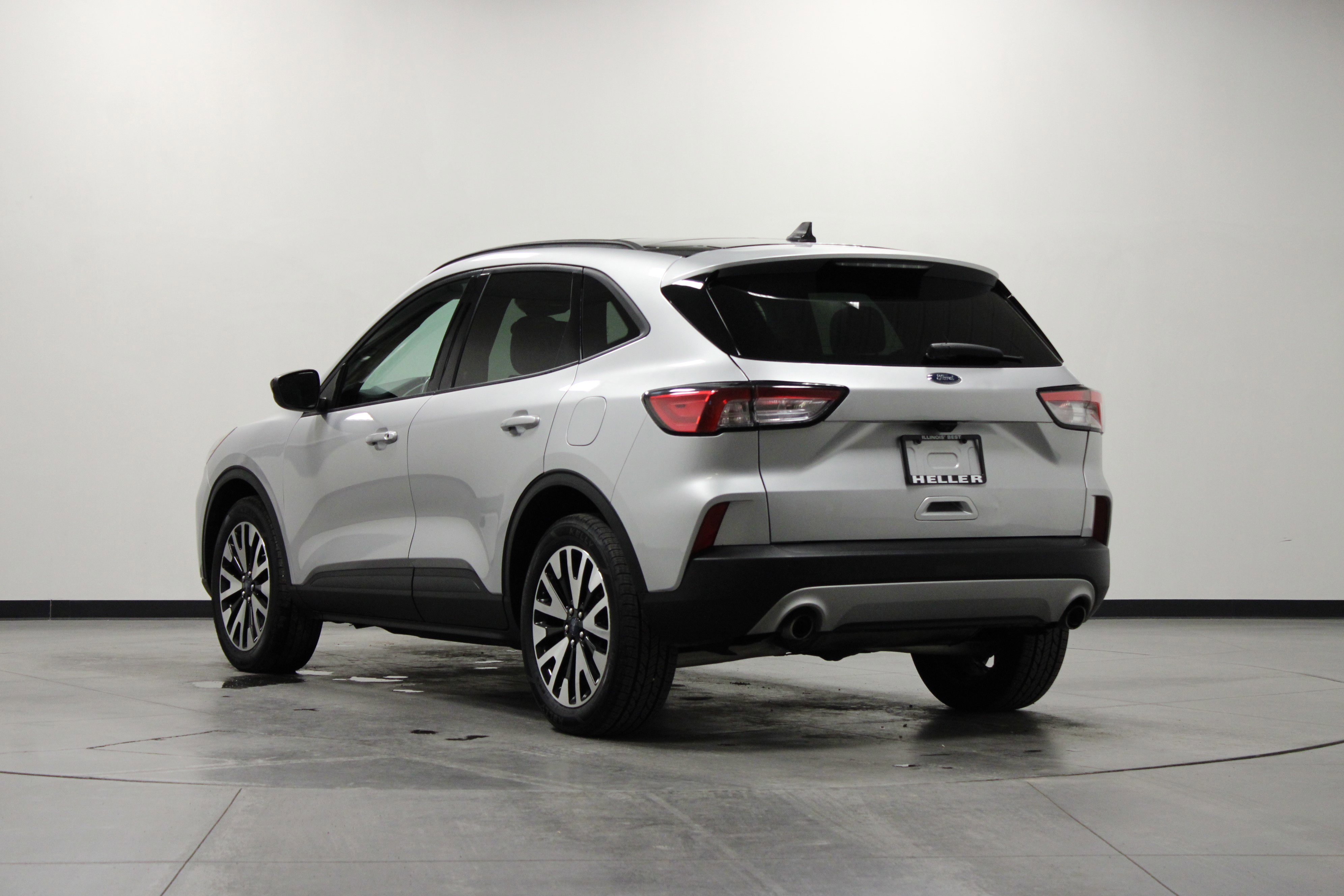 Used 2020 Ford Escape SE Sport image 5