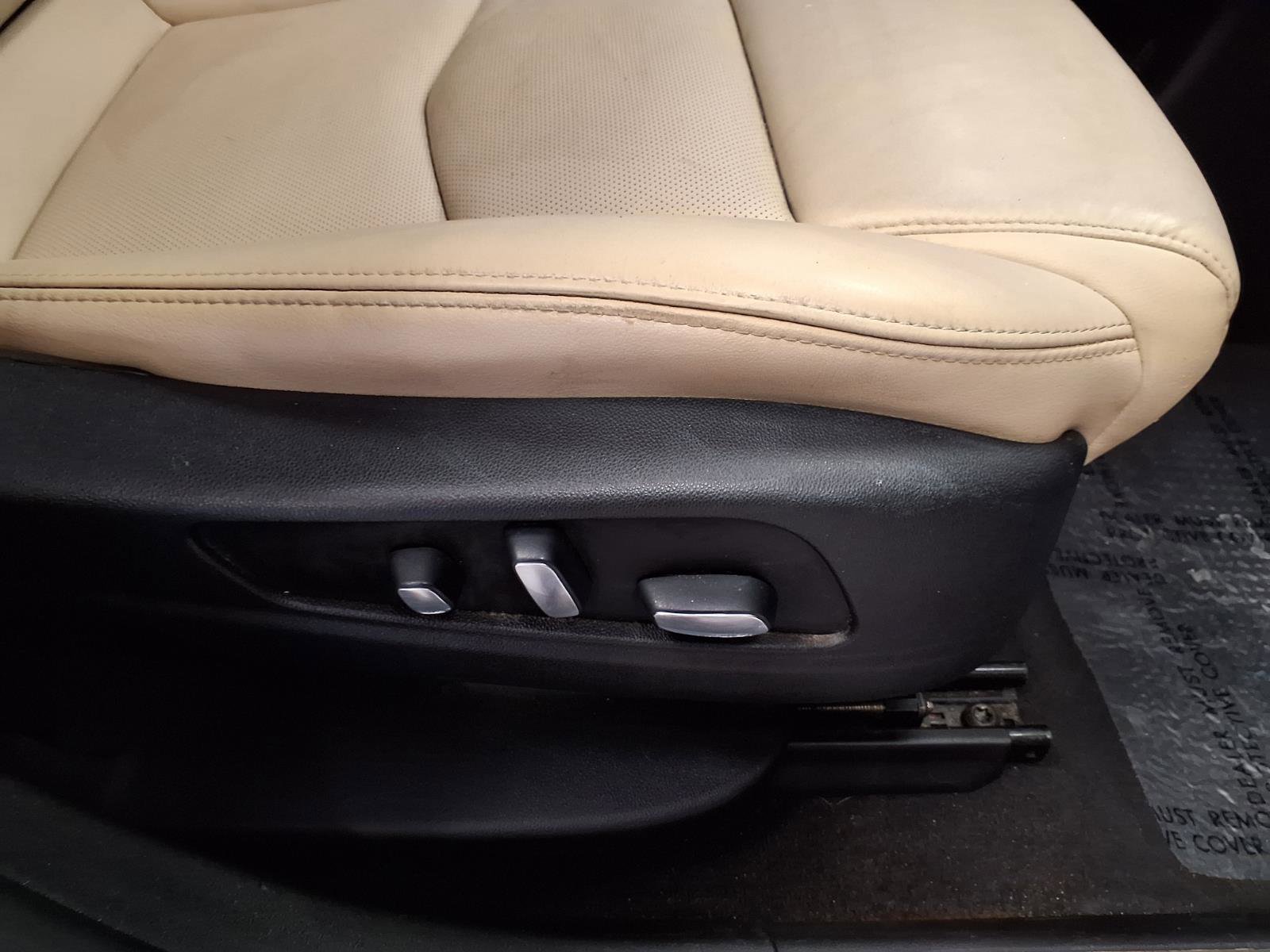 Used 2019 Cadillac XT5 Luxury FWD image 11