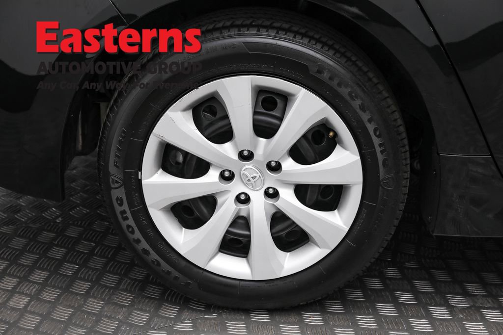 Used 2024 Toyota Corolla LE image 29