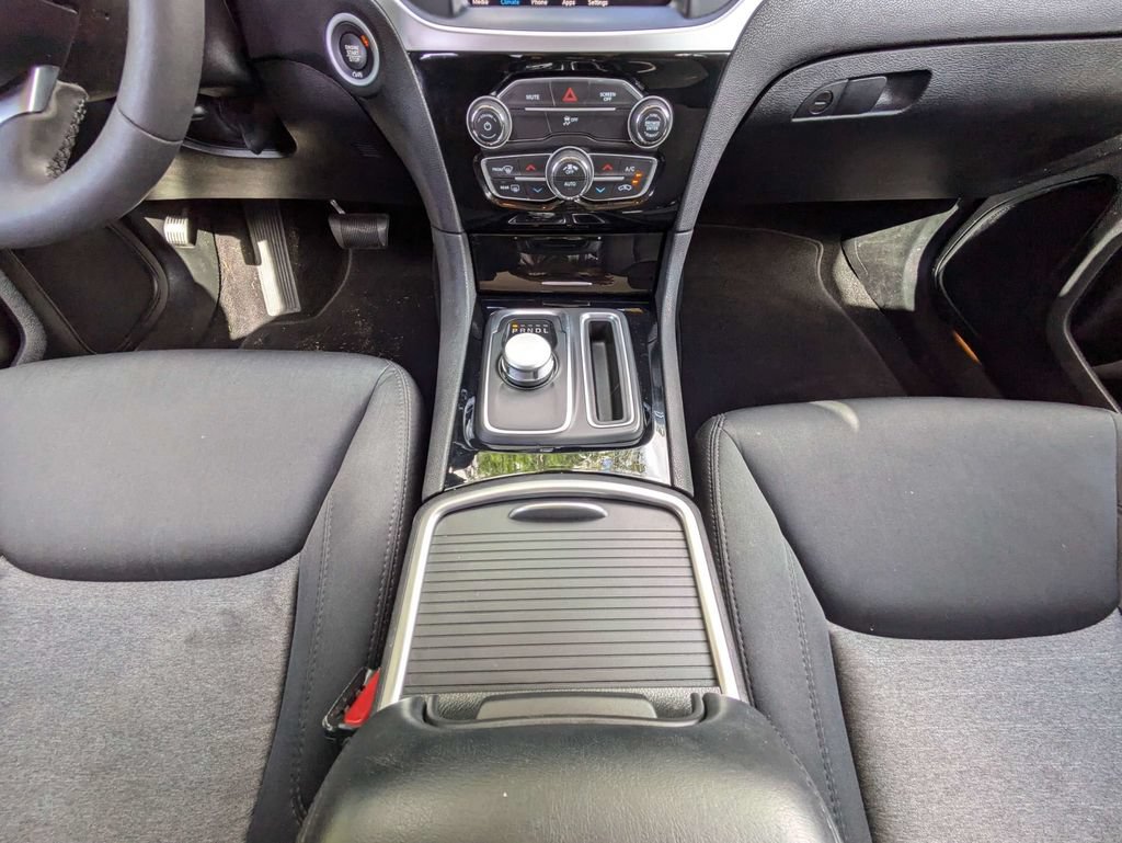 Used 2023 Chrysler 300 Touring w/ Sport Appearance Package RWD image 18