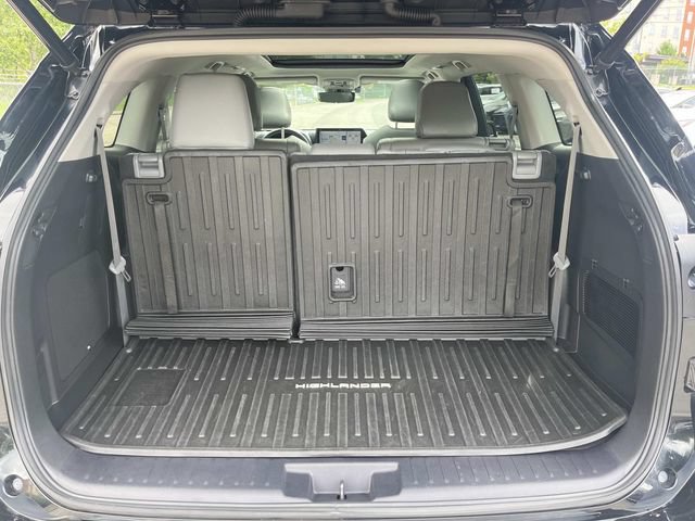 Used 2022 Toyota Highlander Platinum AWD/4WD image 24
