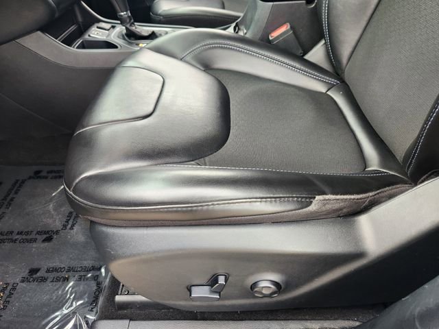Used 2020 Jeep Cherokee Latitude Plus FWD image 25