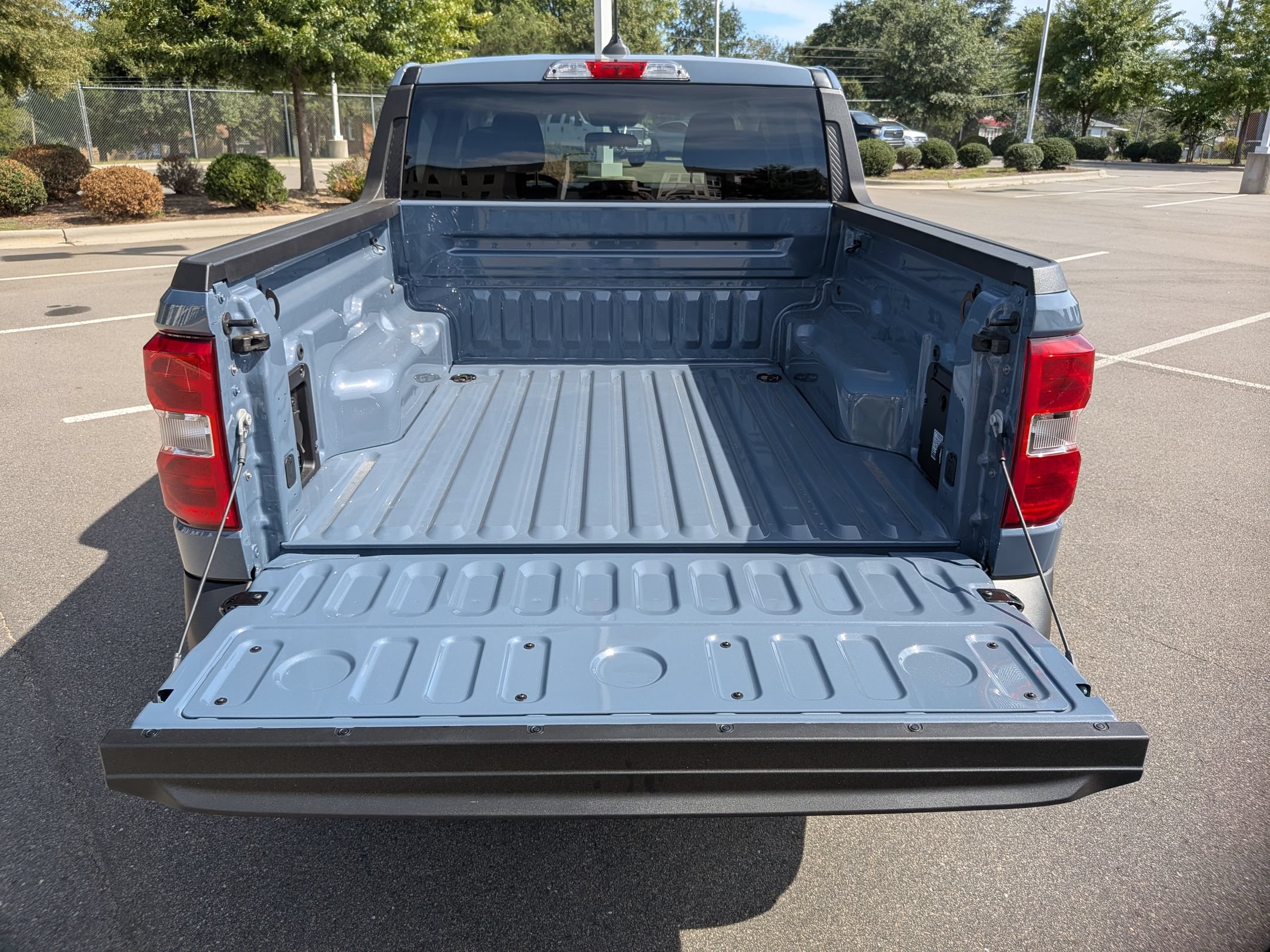 New 2026 Ford Maverick XLT w/ XLT Luxury Package FWD image 31