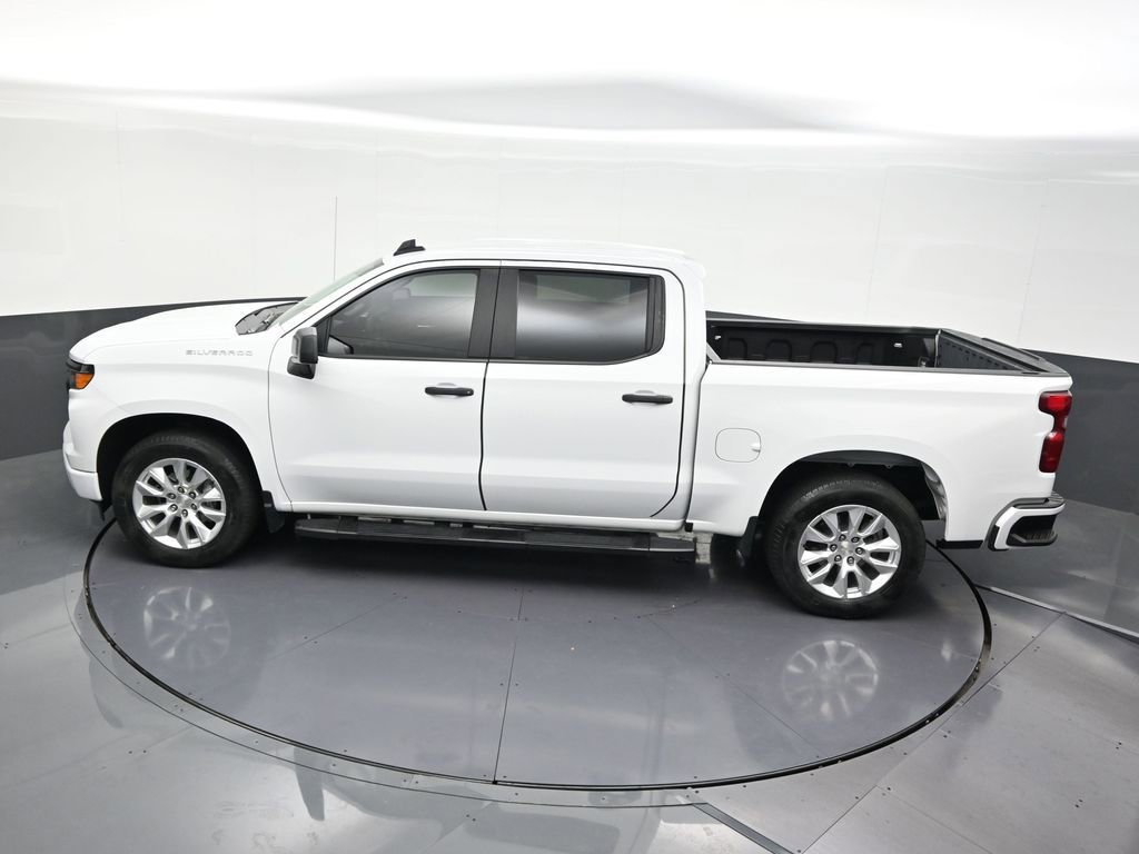 Used 2024 Chevrolet Silverado 1500 Custom RWD image 18