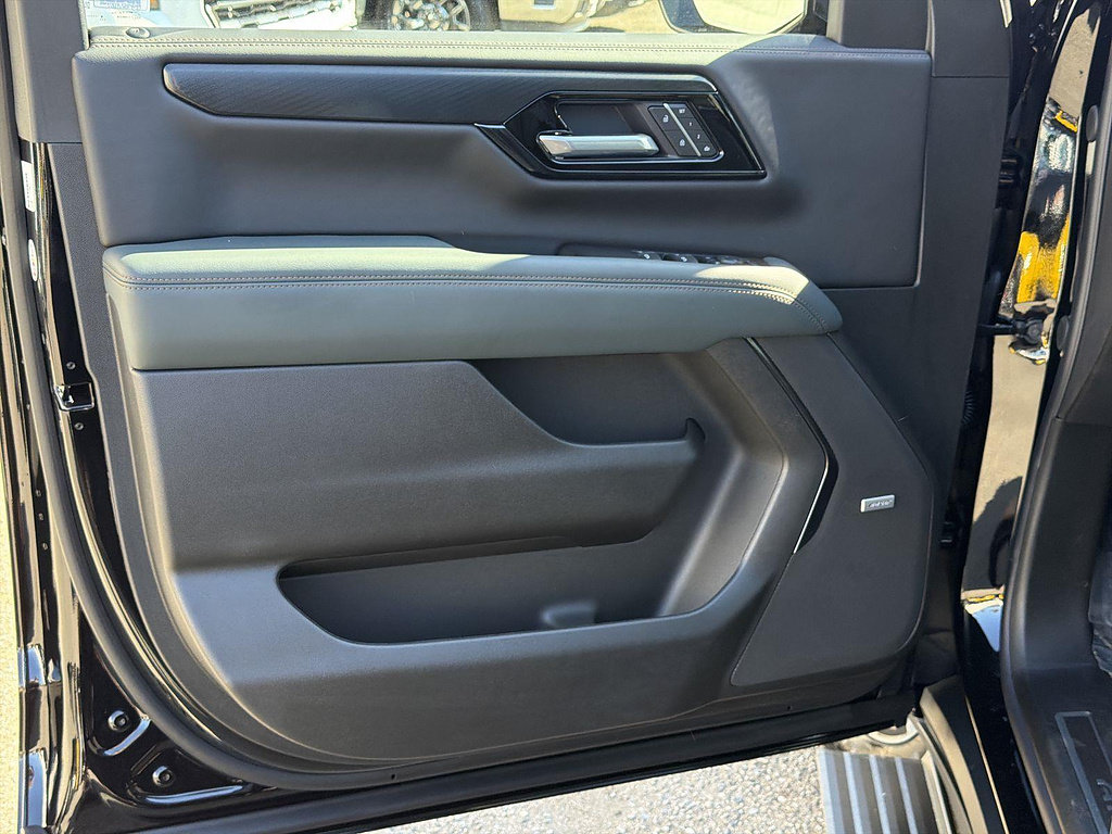 New 2026 GMC Yukon AT4 w/ AT4 Premium Plus Package AWD/4WD image 19