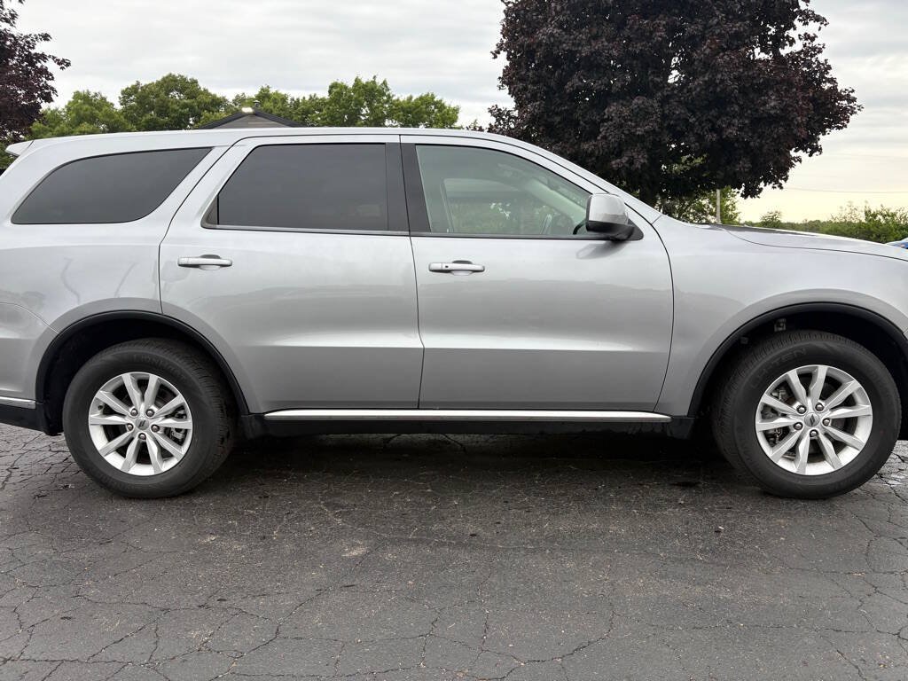 Used 2021 Dodge Durango SXT w/ 3rd Row Seating Group AWD/4WD image 3