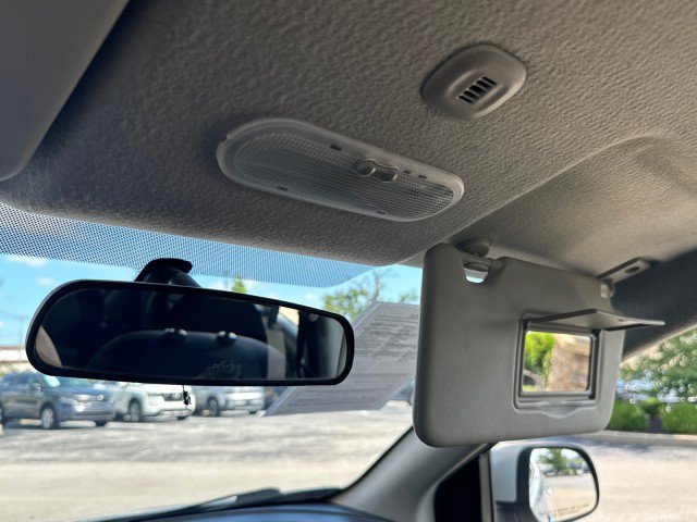 Used 2012 Nissan Versa FWD image 12