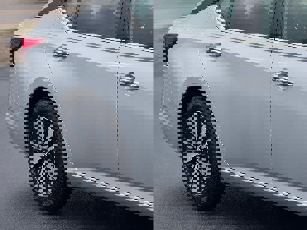 Used 2022 Nissan Altima 2.5 SV image 9