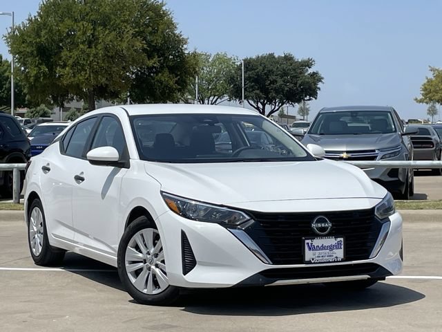 Used 2025 Nissan Sentra S FWD image 2