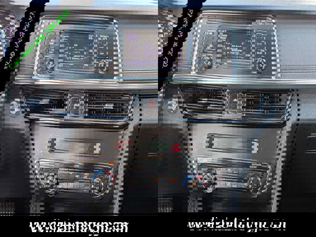 Used 2016 Kia Optima EX image 19