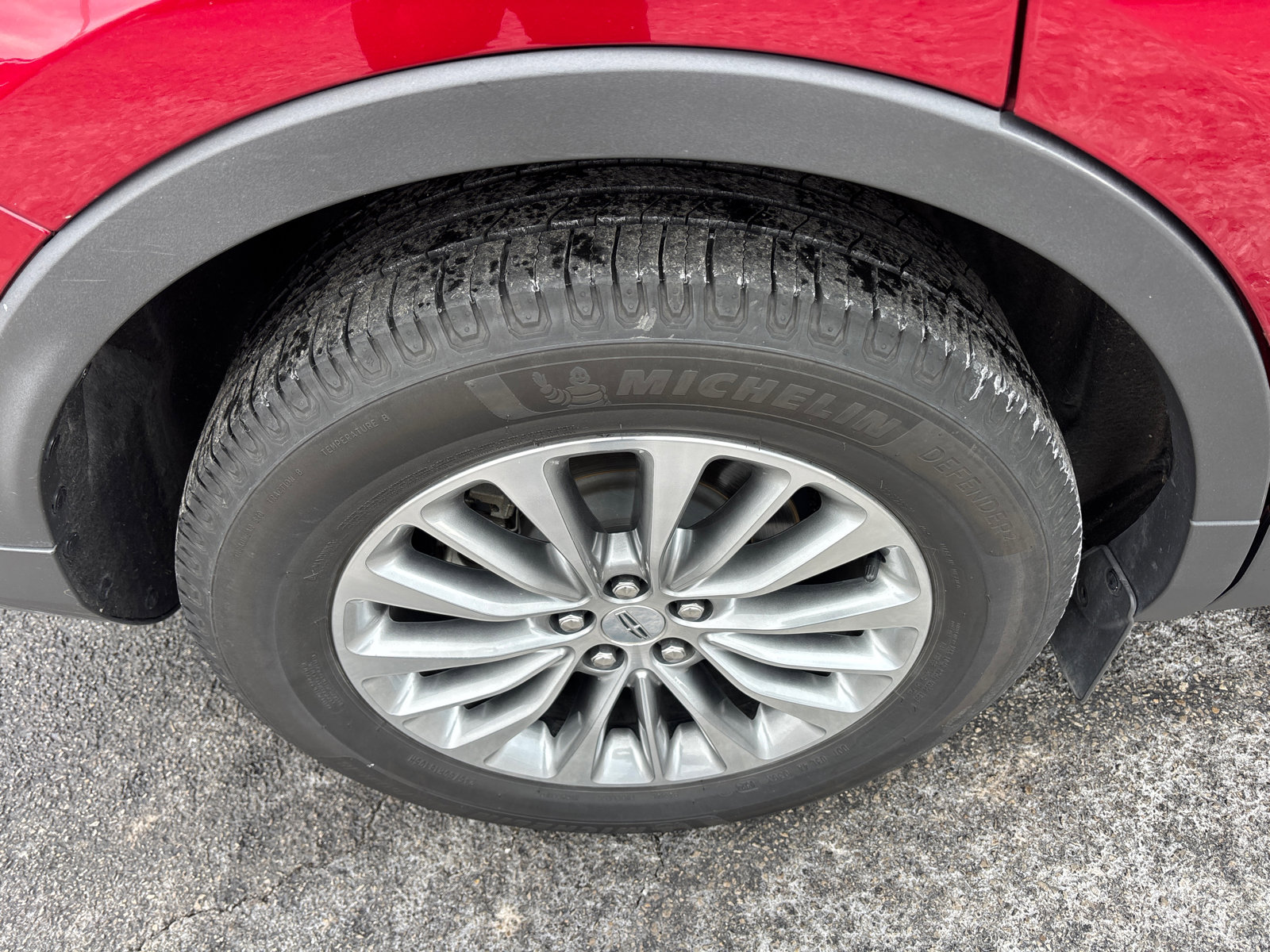 Used 2018 Lincoln MKX Select w/ Select Plus Package image 10