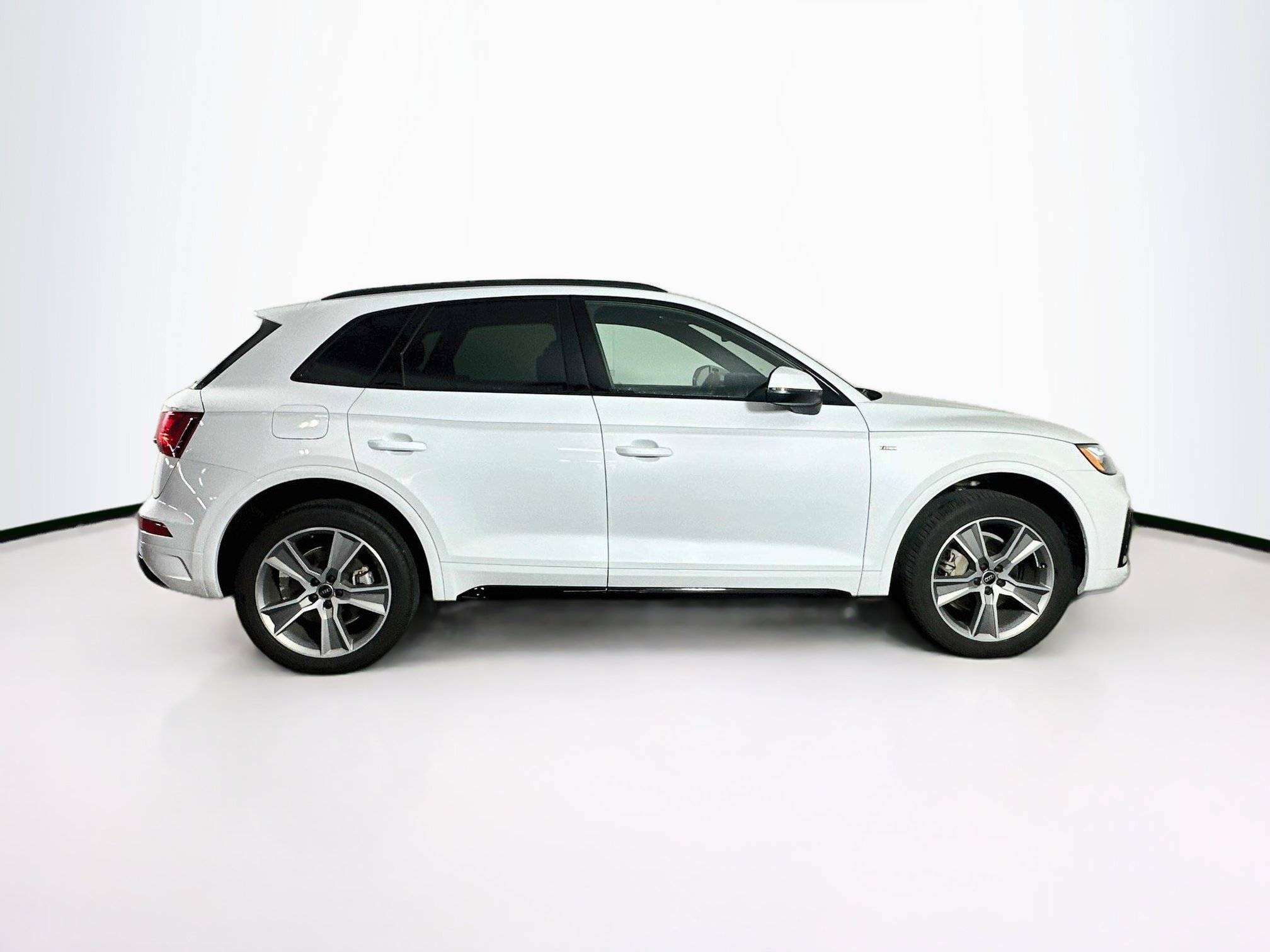 Used 2025 Audi Q5 2.0T Premium AWD/4WD image 10