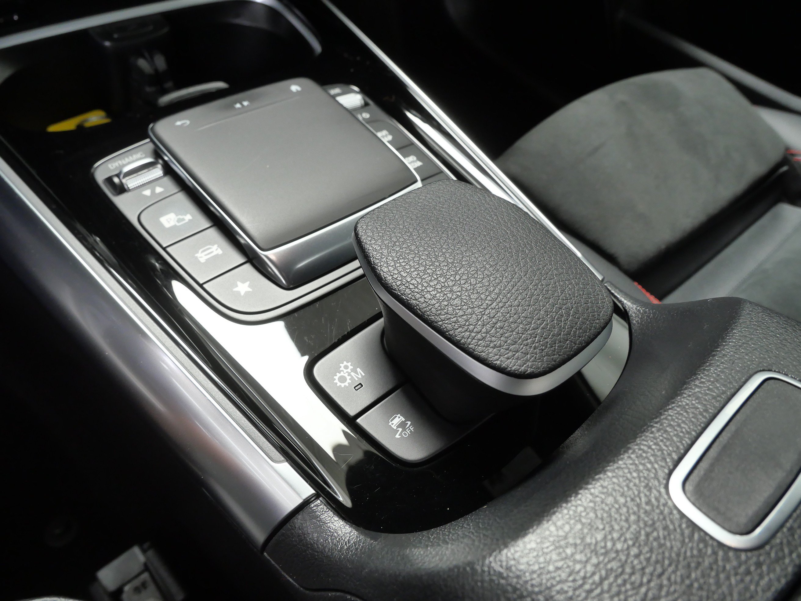Certified 2023 Mercedes-Benz GLA 35 AMG 4MATIC image 17