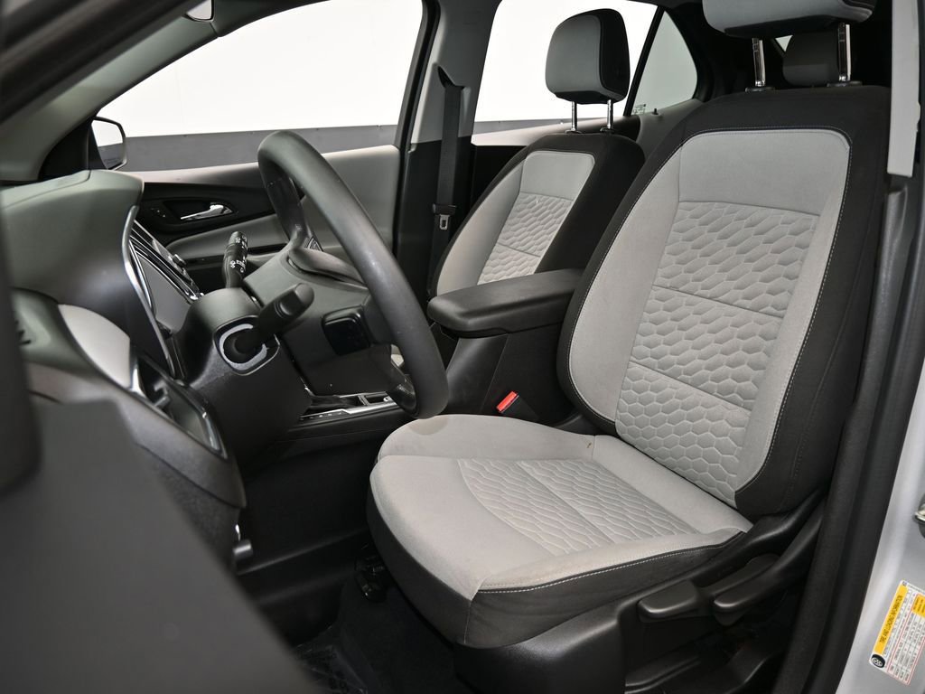 Used 2020 Chevrolet Equinox LS image 10