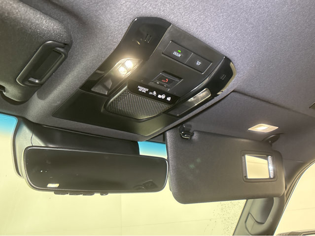 Used 2025 Toyota Land Cruiser image 40