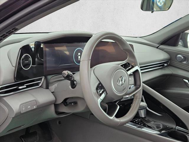 Certified 2023 Hyundai Elantra SEL w/ Convenience Package FWD image 10