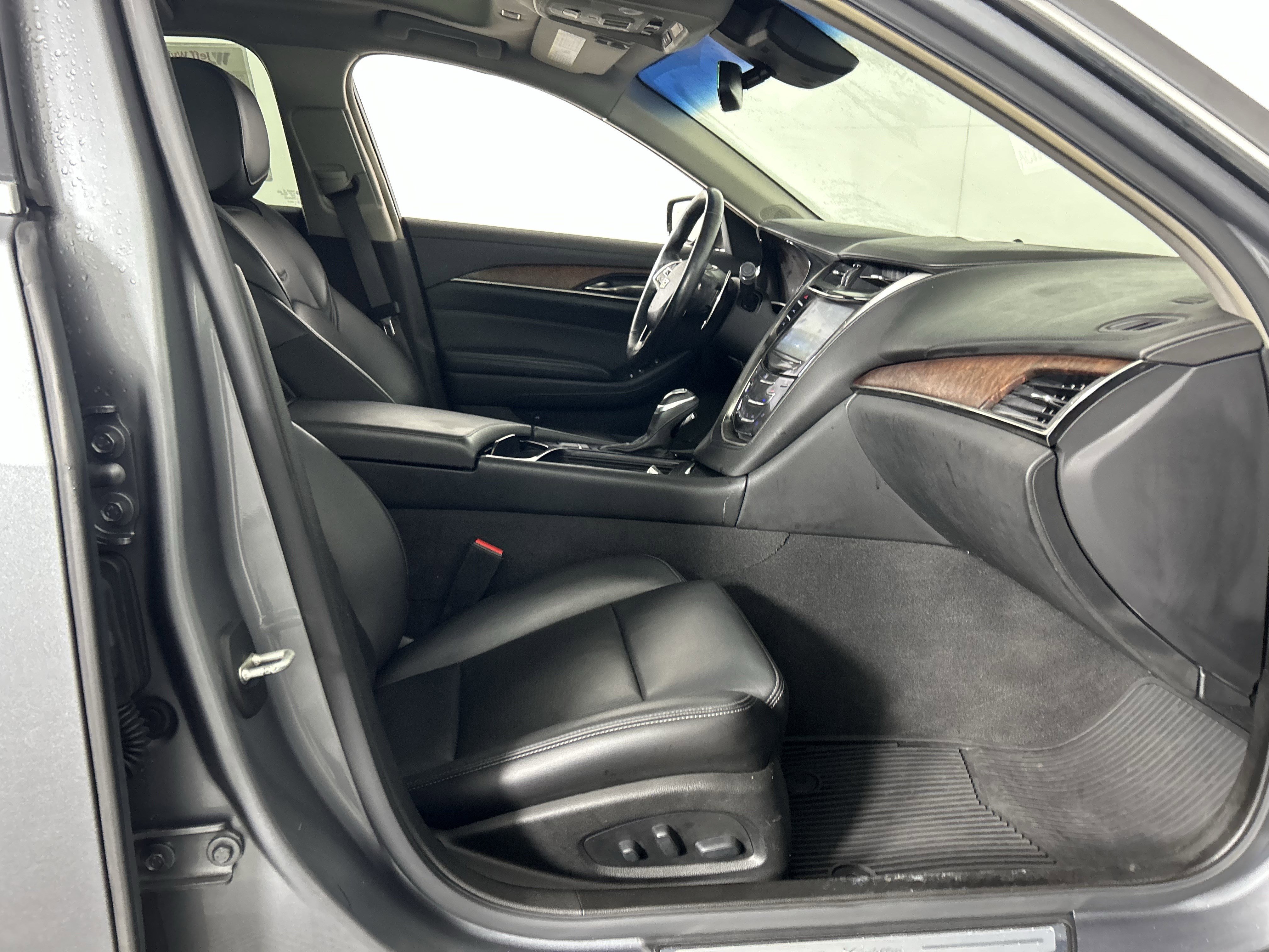 Used 2019 Cadillac CTS Luxury image 42