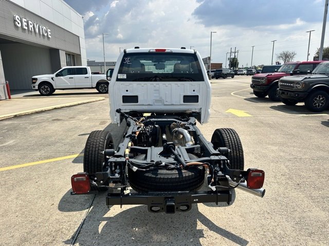 New 2026 Ford F250 XL w/ XL Chrome Package image 4