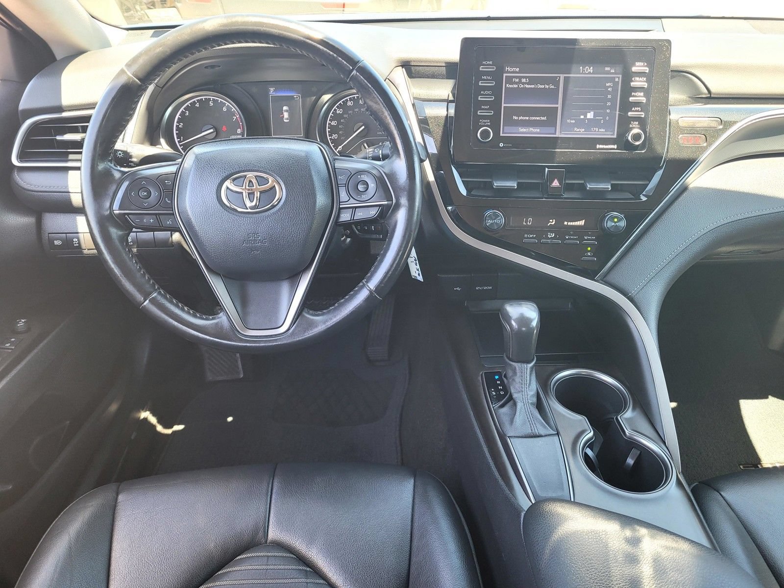 Used 2021 Toyota Camry SE FWD image 17