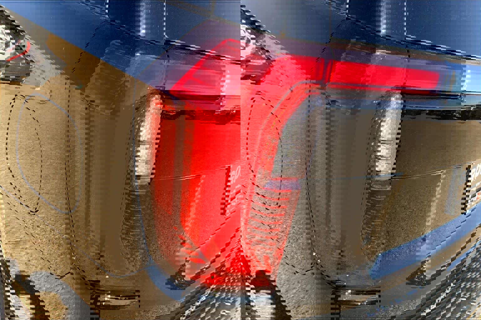 Used 2025 GMC Yukon Denali image 32