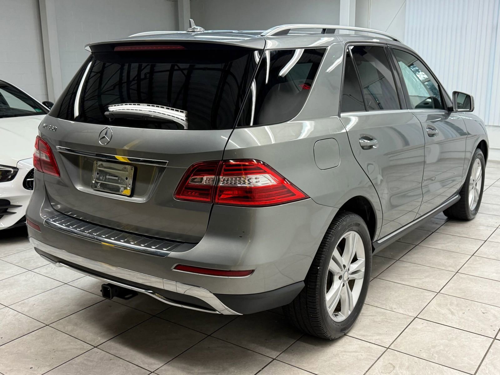 Used 2013 Mercedes-Benz ML 350 2WD image 9