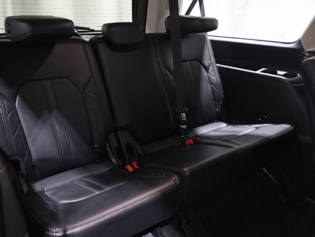 Used 2020 Ford Expedition Max Platinum AWD/4WD image 24